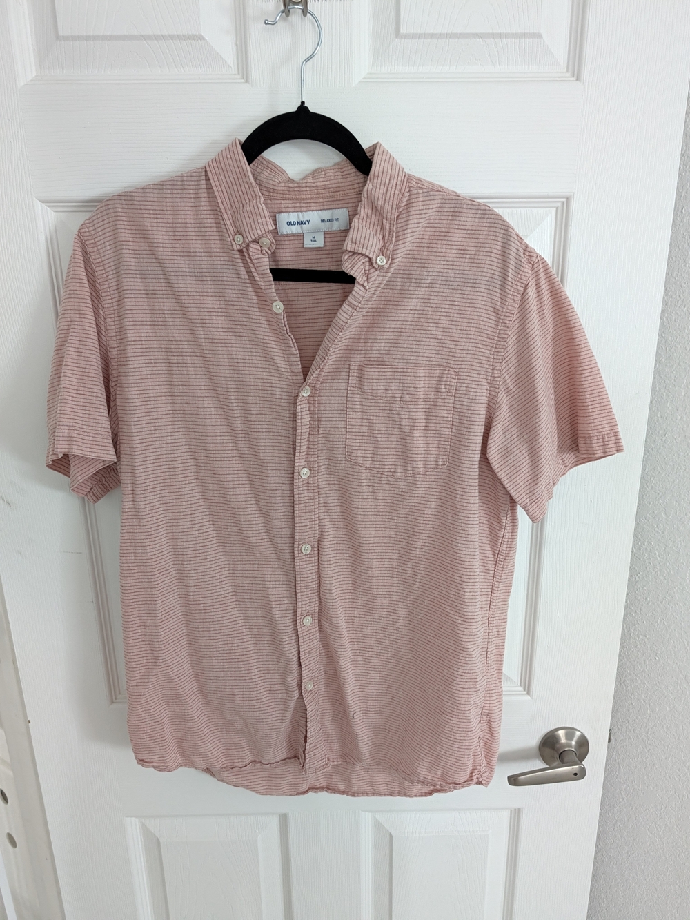 Old Navy Men's Light Pink Striped Short-Sleeve Button-Down Shirt